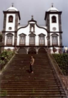 Kostel Nossa Senhora do Monte, kde je nyní hrobka Karla I.