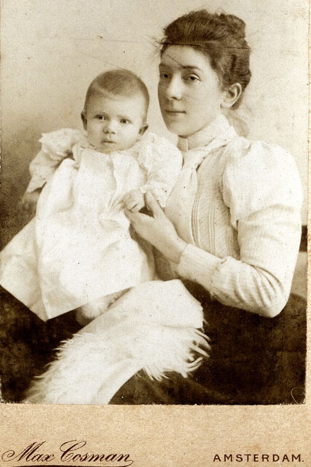 160 let pošty v Křelovicích u Pelhřimova VI. - Paní poštmistrová Marie Halamková 160 let pošty v Křelovicích u Pelhřimova VI. - Paní poštmistrová Marie Halamková