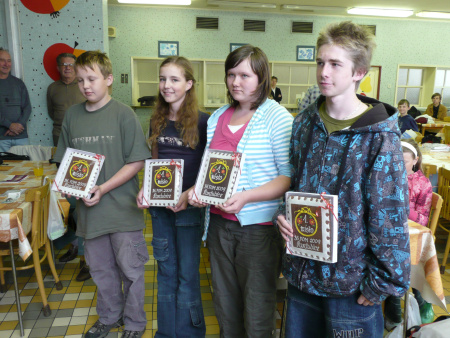Finále národního kola filatelistické olympiády - 6. června 2009 - Pardubice Finále národního kola filatelistické olympiády - 6. června 2009 - Pardubice