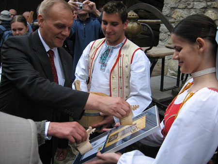 Inaugurácia vo Vlkolínci Inaugurácia vo Vlkolínci