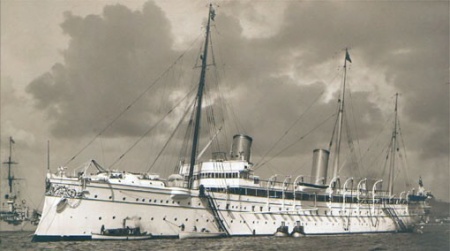 Jachta Hohenzollern kontra Aurora Jachta Hohenzollern kontra Aurora