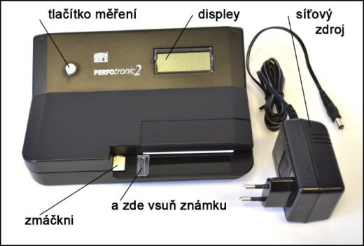 Perfotronic 2 - přístroj na měření zoubkování poštovních známek Perfotronic 2 - přístroj na měření zoubkování poštovních známek