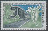 TemaFÓRUM: Farmaceutické školství na poštovních materiálech