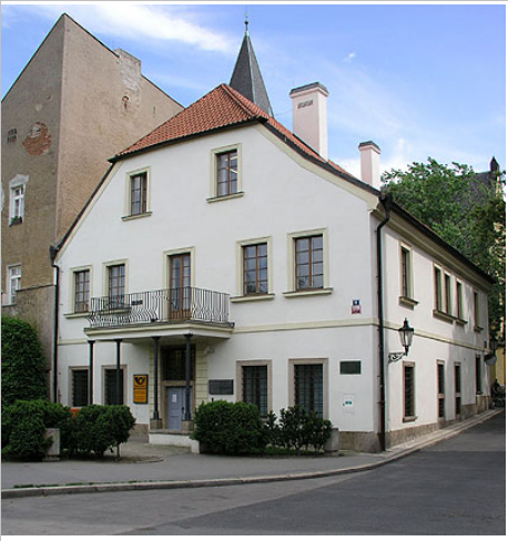 Zpravodaj 2/2008: Poštovní muzeum – člen Klubu filatelistické elity Zpravodaj 2/2008: Poštovní muzeum – člen Klubu filatelistické elity