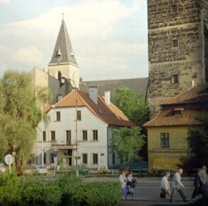 Zpravodaj 4/2008: Rekonstrukce Vávrova domu pro účely Poštovního muzea Zpravodaj 4/2008: Rekonstrukce Vávrova domu pro účely Poštovního muzea